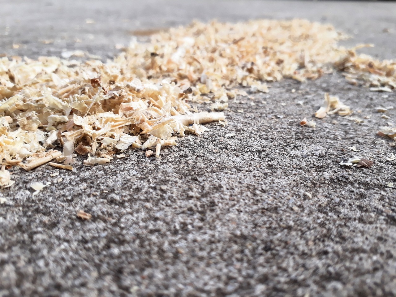saw dust scrapes from timber waste