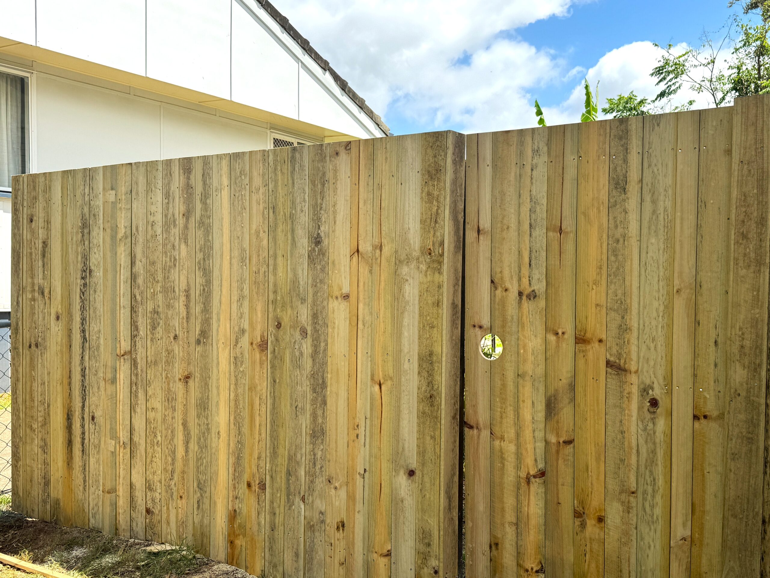 Timber fence ideas,timber fence style